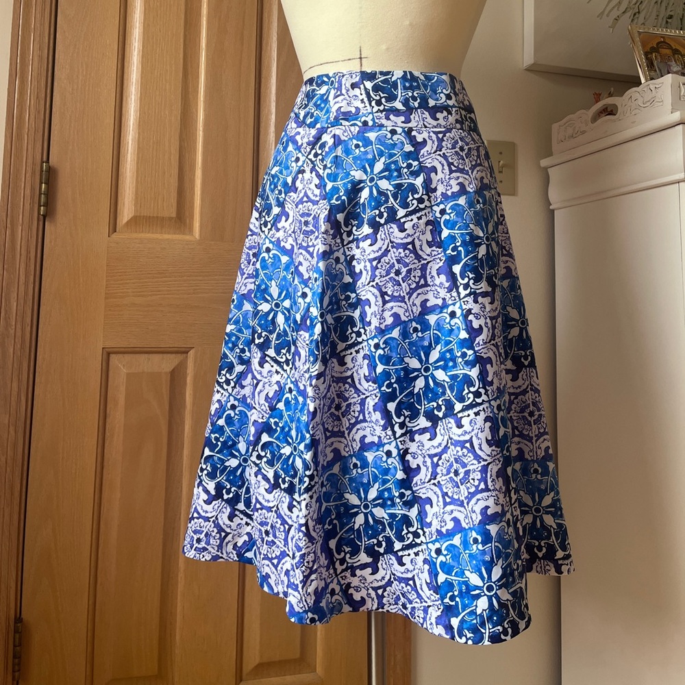 🤍The Limited Royal Blue Damask Medallion Grecian Aline Skirt, size 14
